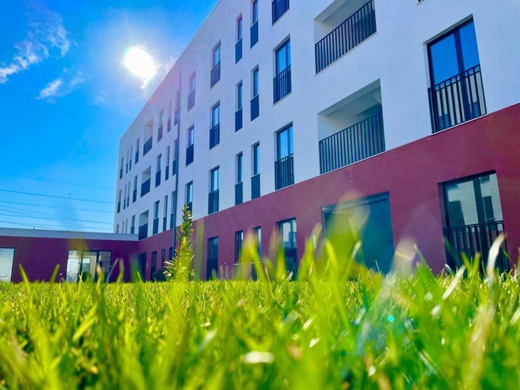 Cosy 2Br Apartment Near Tirana Airport - Self Check-In 24Hr Kültér fotó